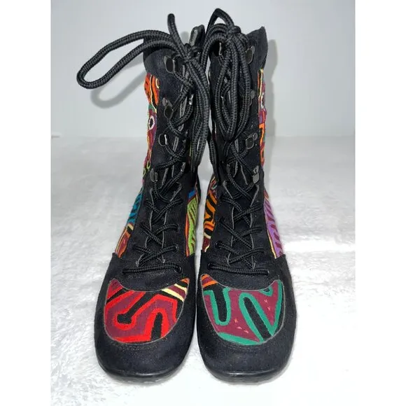 *RARE* Journey Rugged Hiker Mola Boot by Kuna Prints  Size 8 Ladies