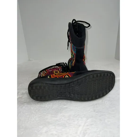 *RARE* Journey Rugged Hiker Mola Boot by Kuna Prints  Size 8 Ladies