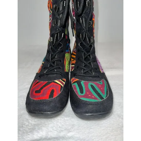 *RARE* Journey Rugged Hiker Mola Boot by Kuna Prints  Size 8 Ladies