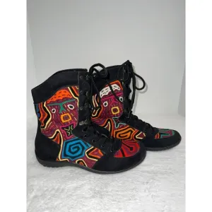 *RARE* Journey Rugged Hiker Mola Boot by Kuna Prints  Size 8 Ladies