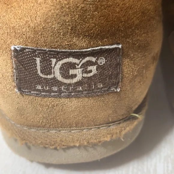 Rare UGG Australia Lace Up Boots-Size 9