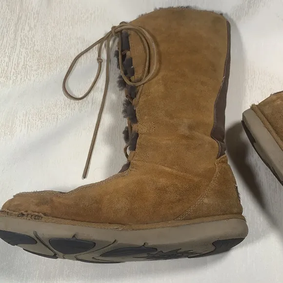 Rare UGG Australia Lace Up Boots-Size 9