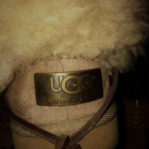 Rare UGG Rainer 5189 limited edition Size 5