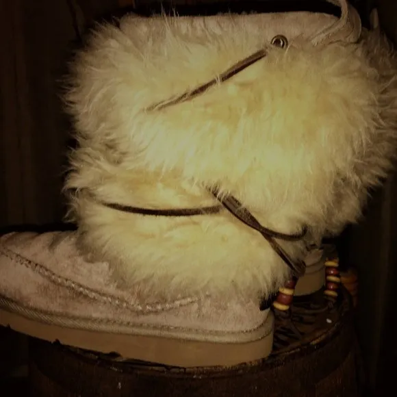 Rare UGG Rainer 5189 limited edition Size 5