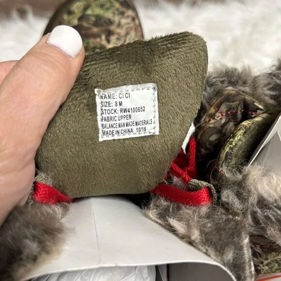 RealTree Max-1 Girl Camo Insulated Winter Boots Size 8 NEW