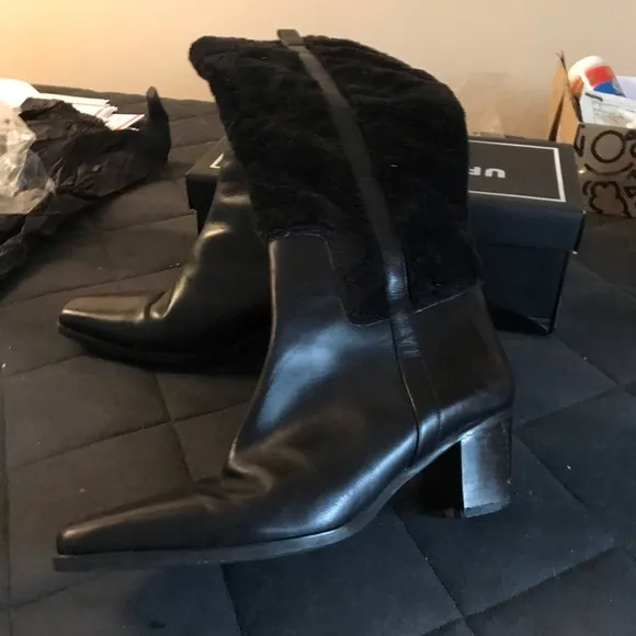Rebeca Sanver boots