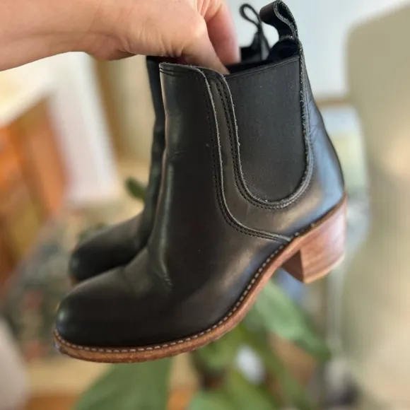 Red Wing Shoes Redwing Harriet Chelsea Boots Black Leather Boots Sz 6 B