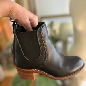 Red Wing Shoes Redwing Harriet Chelsea Boots Black Leather Boots Sz 6 B