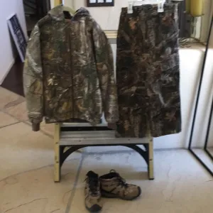 Redhead silent-hide insulated gear.