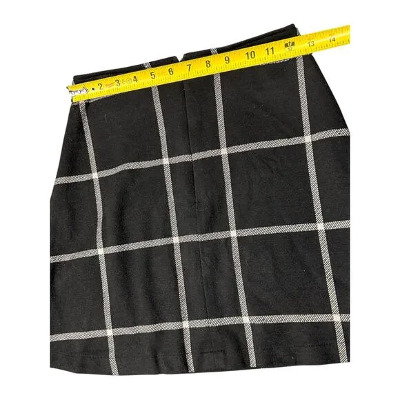 Reformation Black &amp; White Windowpane Plaid A-Line Mini Skirt - Size 4