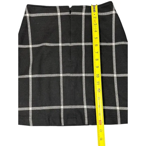 Reformation Black &amp; White Windowpane Plaid A-Line Mini Skirt - Size 4