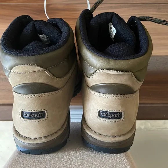 Rockport Leedvillemo Men Boots Size 8.5 W