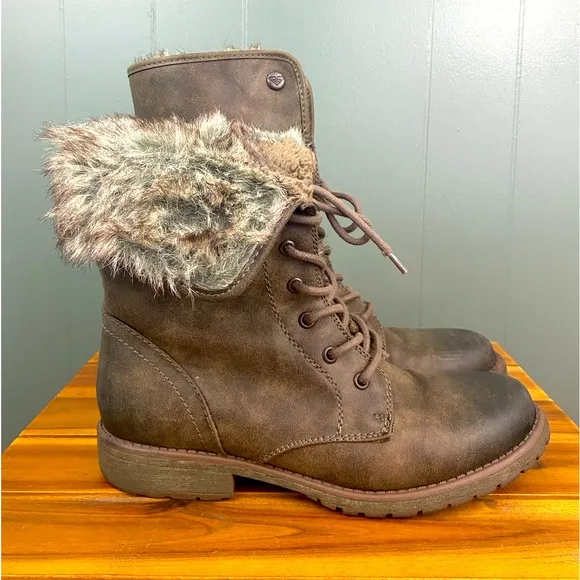 Roxy - Powell Lace Up Combat Boots - 10
