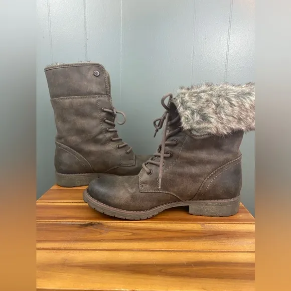 Roxy - Powell Lace Up Combat Boots - 10