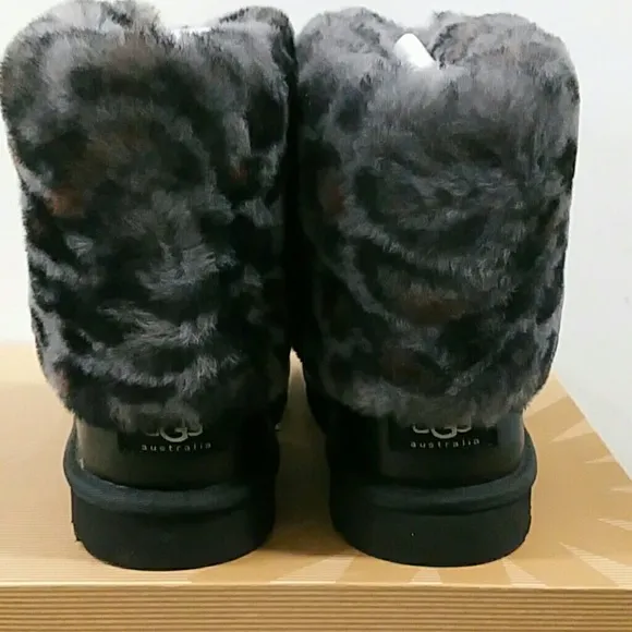 SALE New UGG Ellee Animal Fur Cuff Leather Boots Girls Size 4 fits women's 5.5