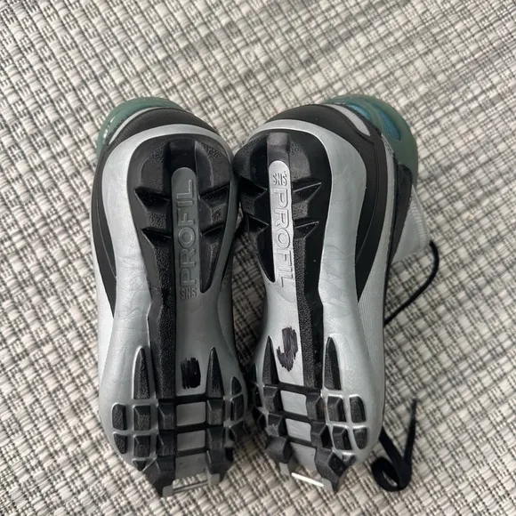 Salomon sns profile cross country boots Women 6.5