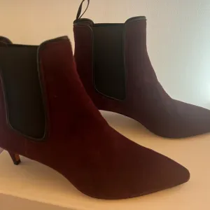 Santoni burgundy boots size 37.5 . Brand new in box