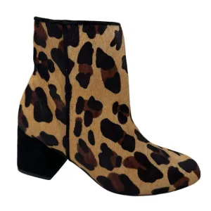 SCHUTZ Mery Leopard-Print Faux‎ Fur Boots NIB Size 5.5 B