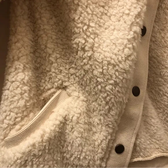 Sherpa Fleece Jacket Warm Long Sleeve Button Down Fuzzy Faux Wool with Pockets S
