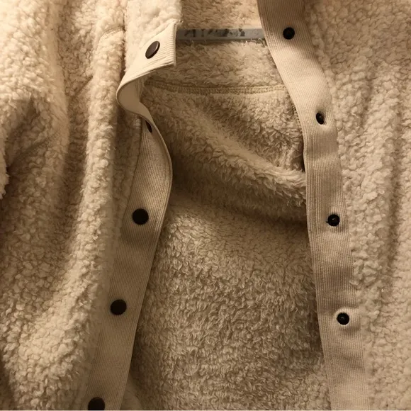 Sherpa Fleece Jacket Warm Long Sleeve Button Down Fuzzy Faux Wool with Pockets S