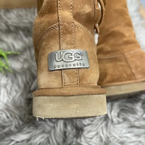 𝅺SIDE lace up UGG Boots