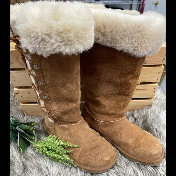𝅺SIDE lace up UGG Boots