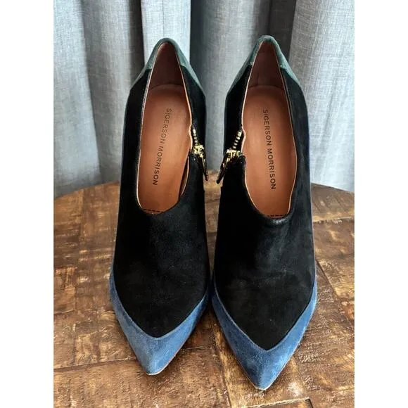 Sigerson Morrison Women's Suede Pointed Toe Gold Zip Ankle Boots Blue Size 7.5