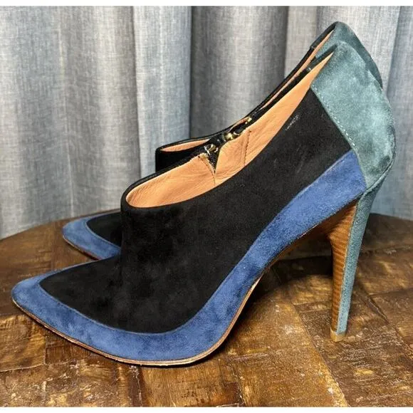 Sigerson Morrison Women's Suede Pointed Toe Gold Zip Ankle Boots Blue Size 7.5