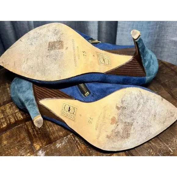 Sigerson Morrison Women's Suede Pointed Toe Gold Zip Ankle Boots Blue Size 7.5