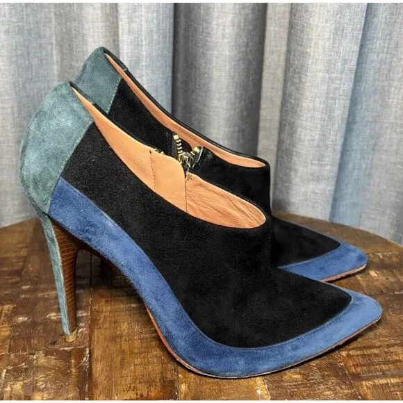 Sigerson Morrison Women's Suede Pointed Toe Gold Zip Ankle Boots Blue Size 7.5