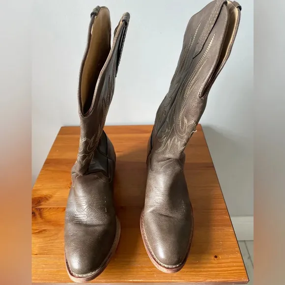 Silver Canyon, women 6.5, light brown gray cowboy western boots, country cowgirl