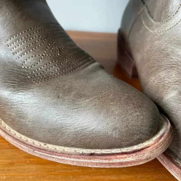 Silver Canyon, women 6.5, light brown gray cowboy western boots, country cowgirl