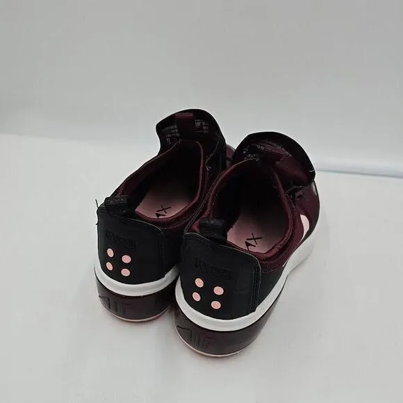 Size 7 - Nike Air Max Dia Winter Night Maroon Shoes