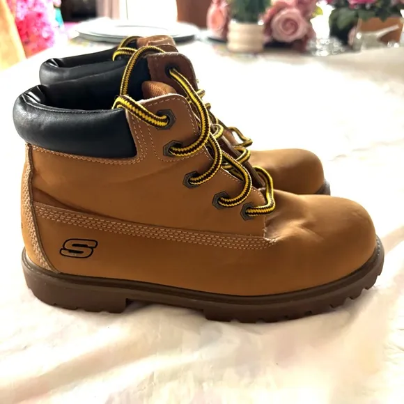 Skechers Kids Tan Adventure Mecca Lumberjack Boots SZ 4 Y NWOT