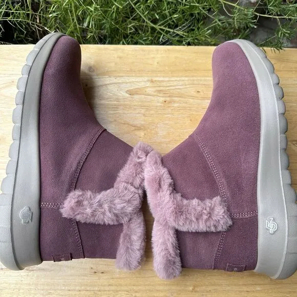 Skechers On the GO City 2 Cuddle Up Suede Faux Fur Ankle Boots Size 6 Blush Pink