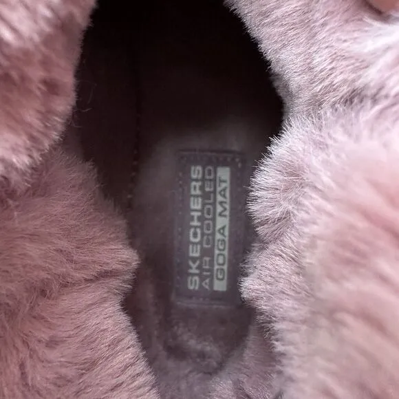 Skechers On the GO City 2 Cuddle Up Suede Faux Fur Ankle Boots Size 6 Blush Pink