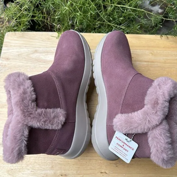 Skechers On the GO City 2 Cuddle Up Suede Faux Fur Ankle Boots Size 6 Blush Pink