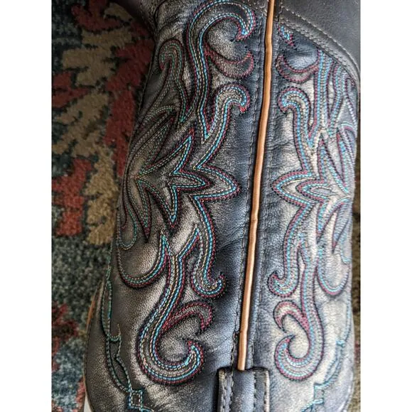 Smokey Mountain Embroidered Cowboy Boots Men's Size 8.5. Women Size 10.