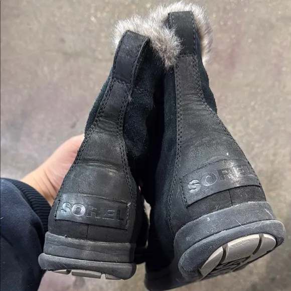 Sorel Black and Gray Winter Boots with Cozy Lining