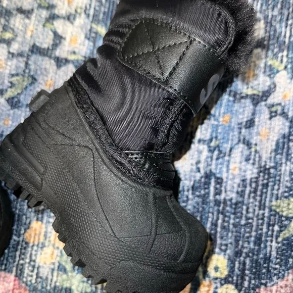 Sorel Black Winter commander Boots