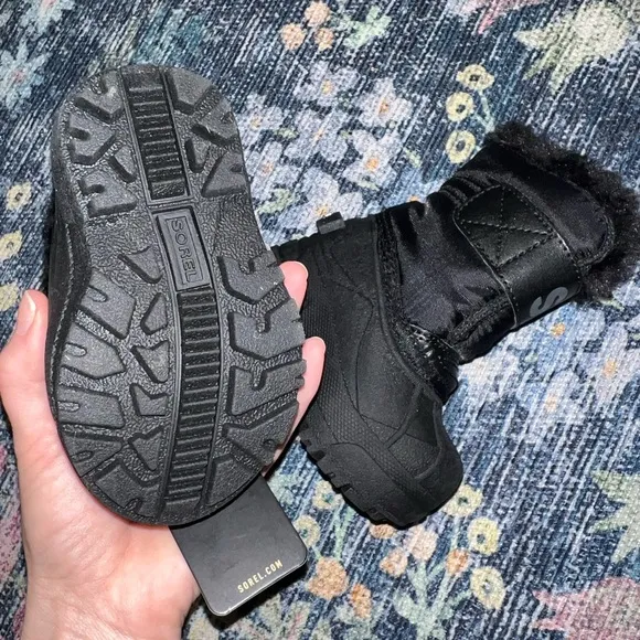 Sorel Black Winter commander Boots