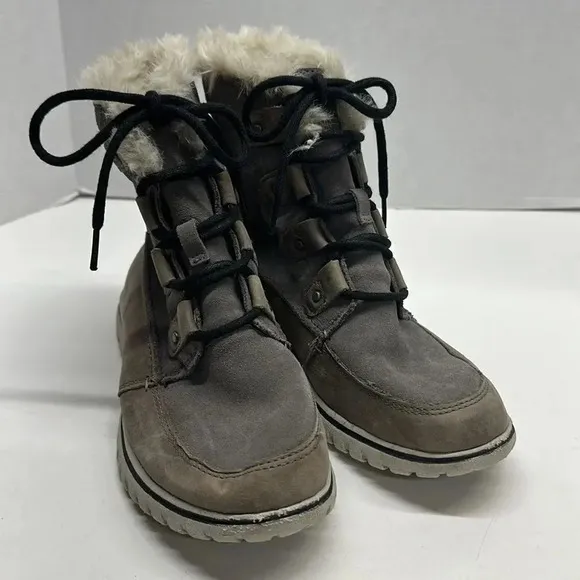 Sorel Boots Cozy Joan Lace Up Gray Faux Fur Suede Winter NL2745-052 Womens 8.5