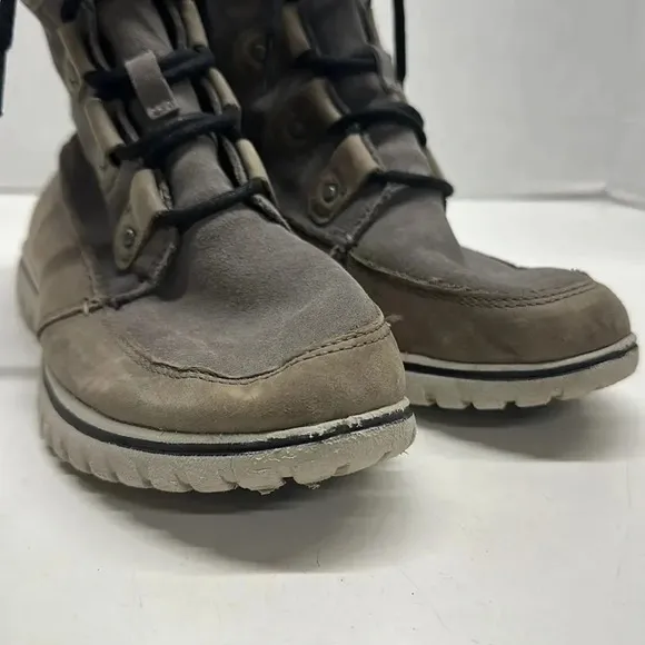 Sorel Boots Cozy Joan Lace Up Gray Faux Fur Suede Winter NL2745-052 Womens 8.5