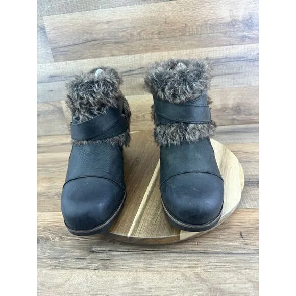 Sorel Boots Womens Size 8.5 Dark Gray Suede Waterfall NL1964-225