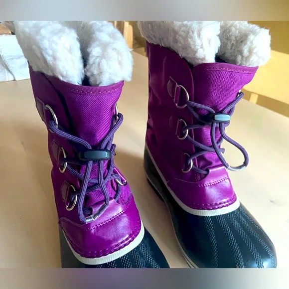 SOREL Canvas women’s printed lace up watherproof boots US 5/EU 37