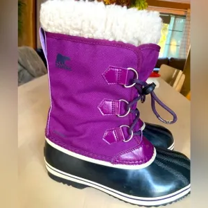 SOREL Canvas women’s printed lace up watherproof boots US 5/EU 37