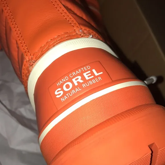 Sorel Caribou Royal Insulated Quilted Mid Calf Waterproof Boots Authentic NIB