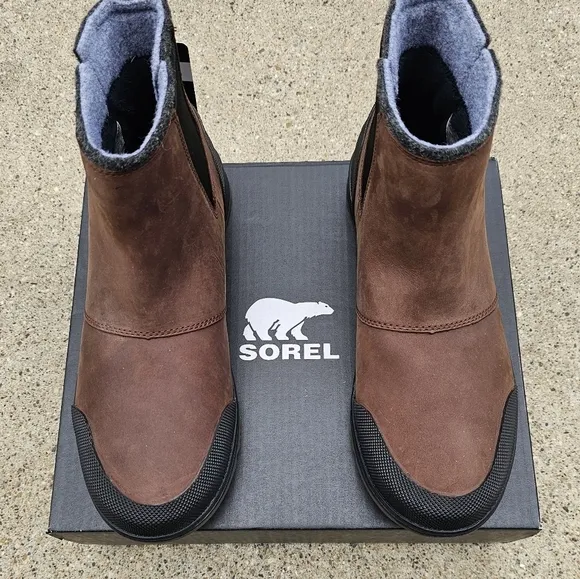 Sorel Chelsea waterproof boots Men's size 10