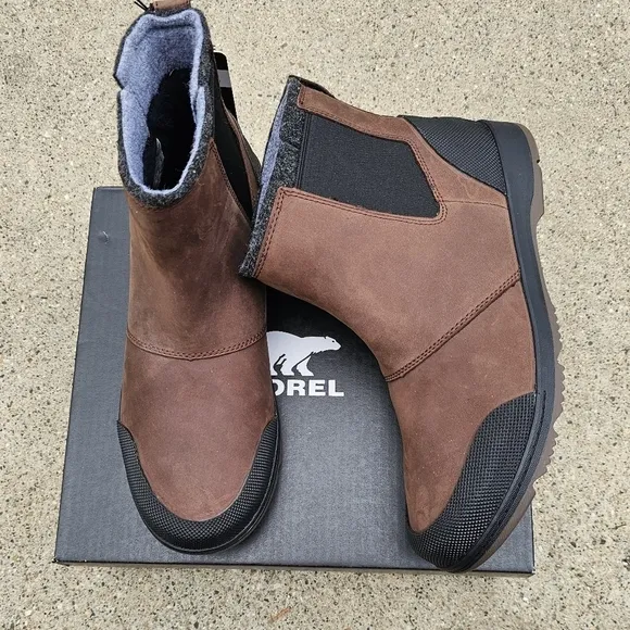 Sorel Chelsea waterproof boots Men's size 10