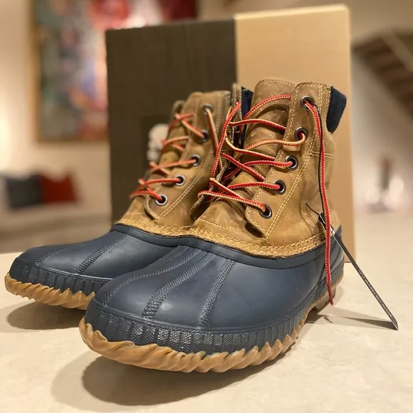 SOREL CHEYANNE FULL GRAIN BOOTS, WATERPROOF, CURRY/ECLIPSE, MENS SIZE 9 NEW